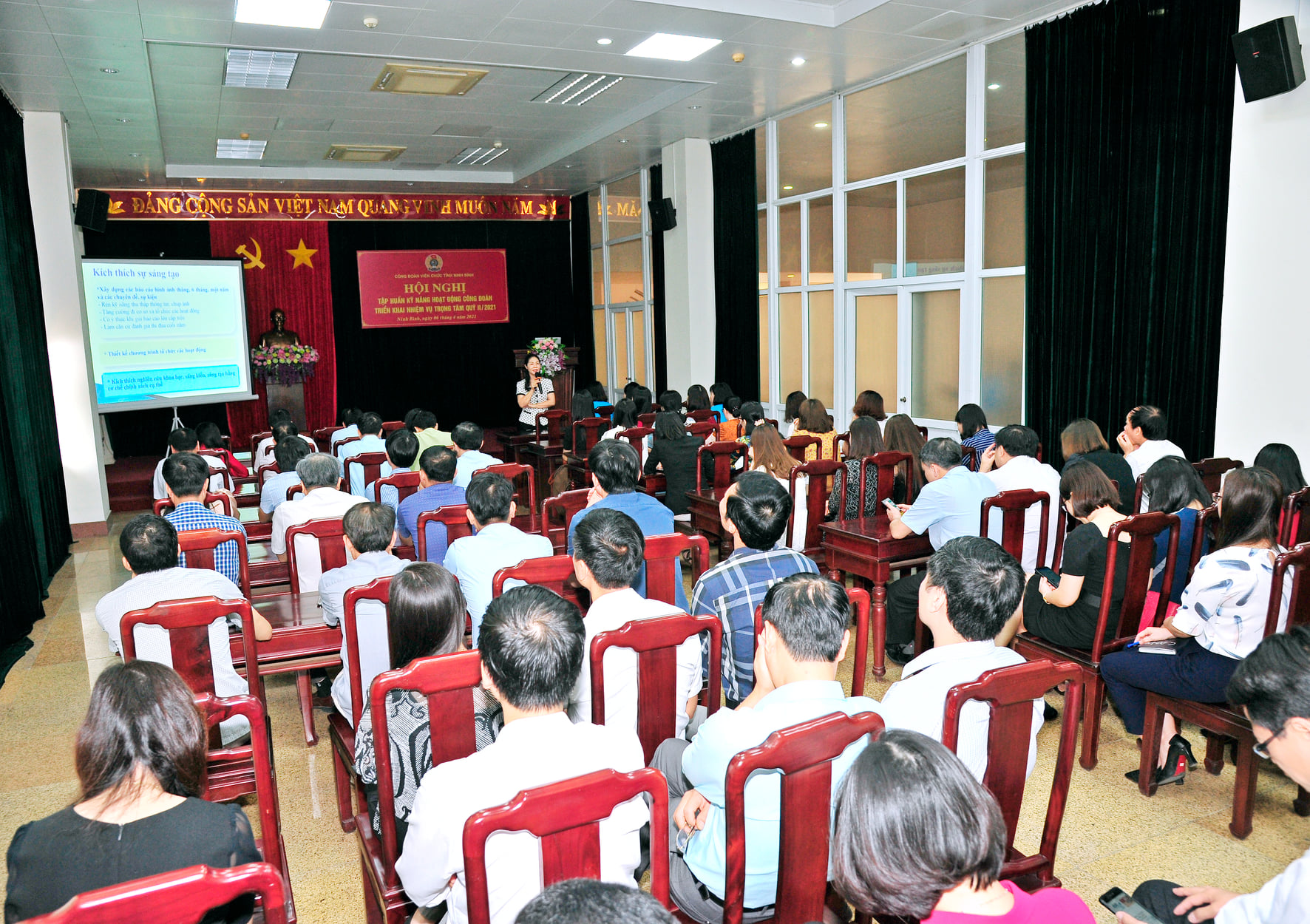 Công đoàn Viên chức tỉnh Ninh Bình tổ chức Hội nghị tập huấn kỹ năng hoạt động Công đoàn và triển khai nhiệm vụ trọng tâm công tác quý II năm 2021