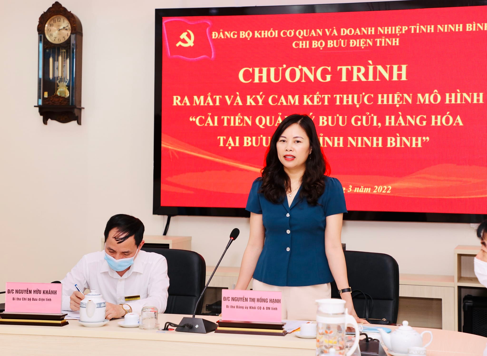 Hội nghị ký cam kết thực hiện mô hình điểm tại Chi bộ Bưu điện tỉnh Ninh Bình