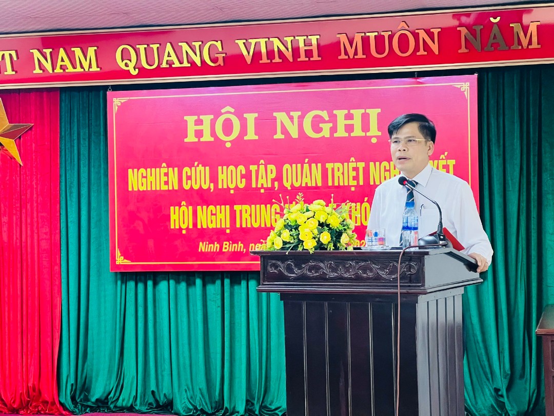 Đảng bộ Bảo hiểm xã hội tỉnh Ninh Bình tổ chức học tập, quán triệt Nghị quyết Hội nghị lần thứ năm BCH Trung ương Đảng khóa XIII