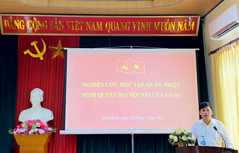 Đảng ủy Chi nhánh xăng dầu Ninh Bình tổ chức nghiên cứu, học tập, quán triệt, tuyên truyền và triển khai thực hiện Nghị quyết Đại hội XIII của Đảng