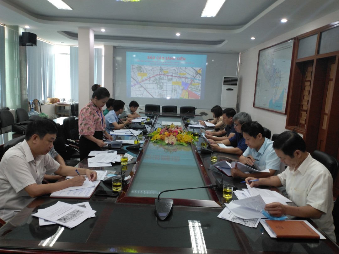 Đoàn khảo sát công tác triển khai tổ chức Hội thi sáng tạo kỹ thuật tỉnh Ninh Bình lần thứ X làm việc với Sở Giao thông vận tải